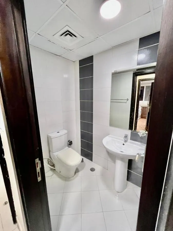 Homestay Single Partition Room In Al Barsha 1 Near Mashreq Metro Dubai