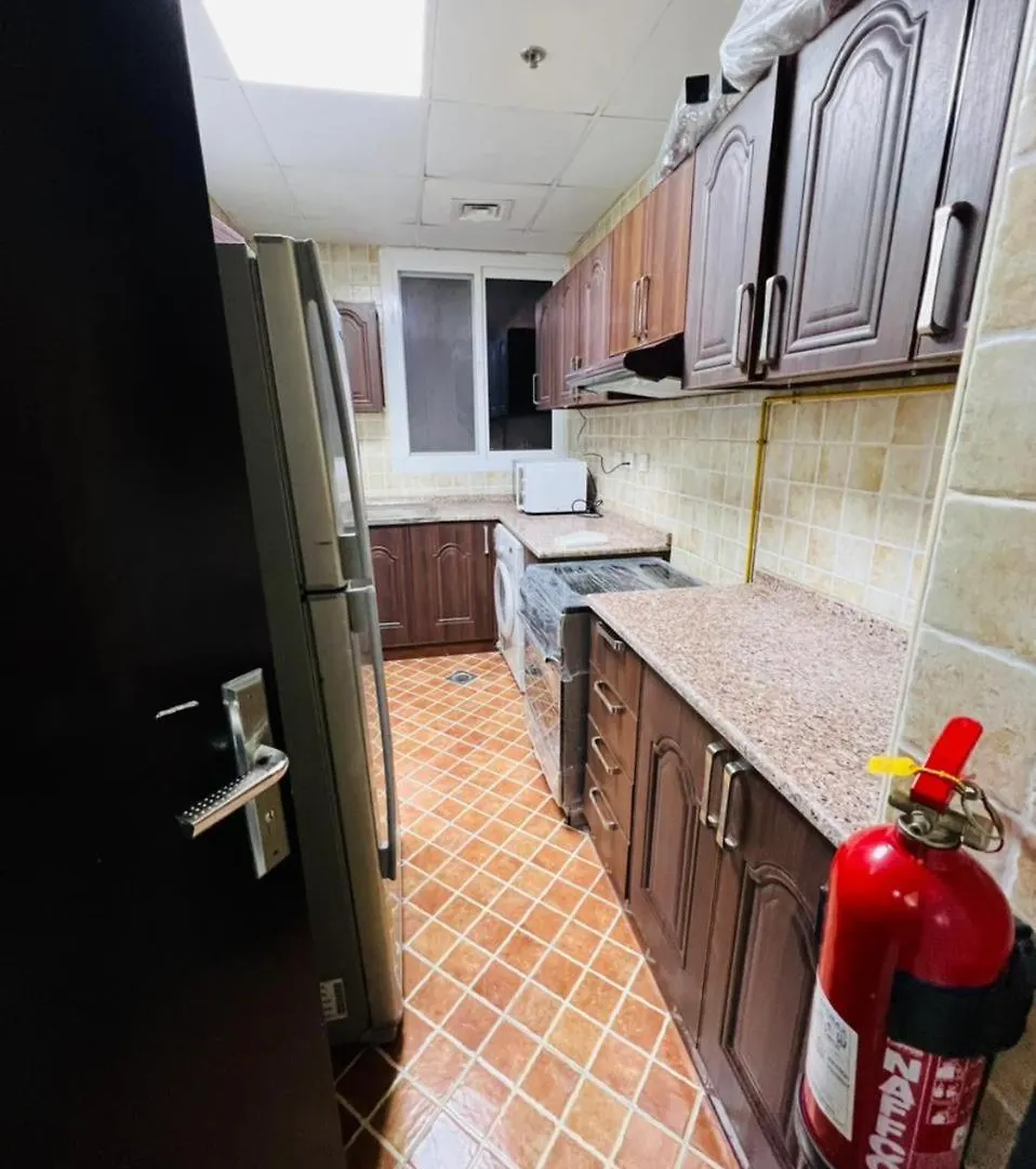 Single Partition Room In Al Barsha 1 Near Mashreq Metro Dubai Homestay